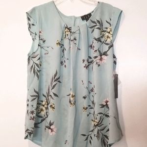 NWT OLM floral print blouse
